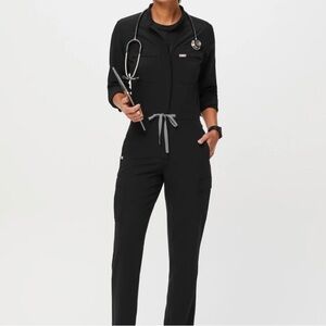 Figs black long sleeve scrub jumpsuit NWT XS